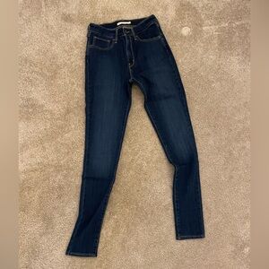 Blue Levi’s Skinny Jeans